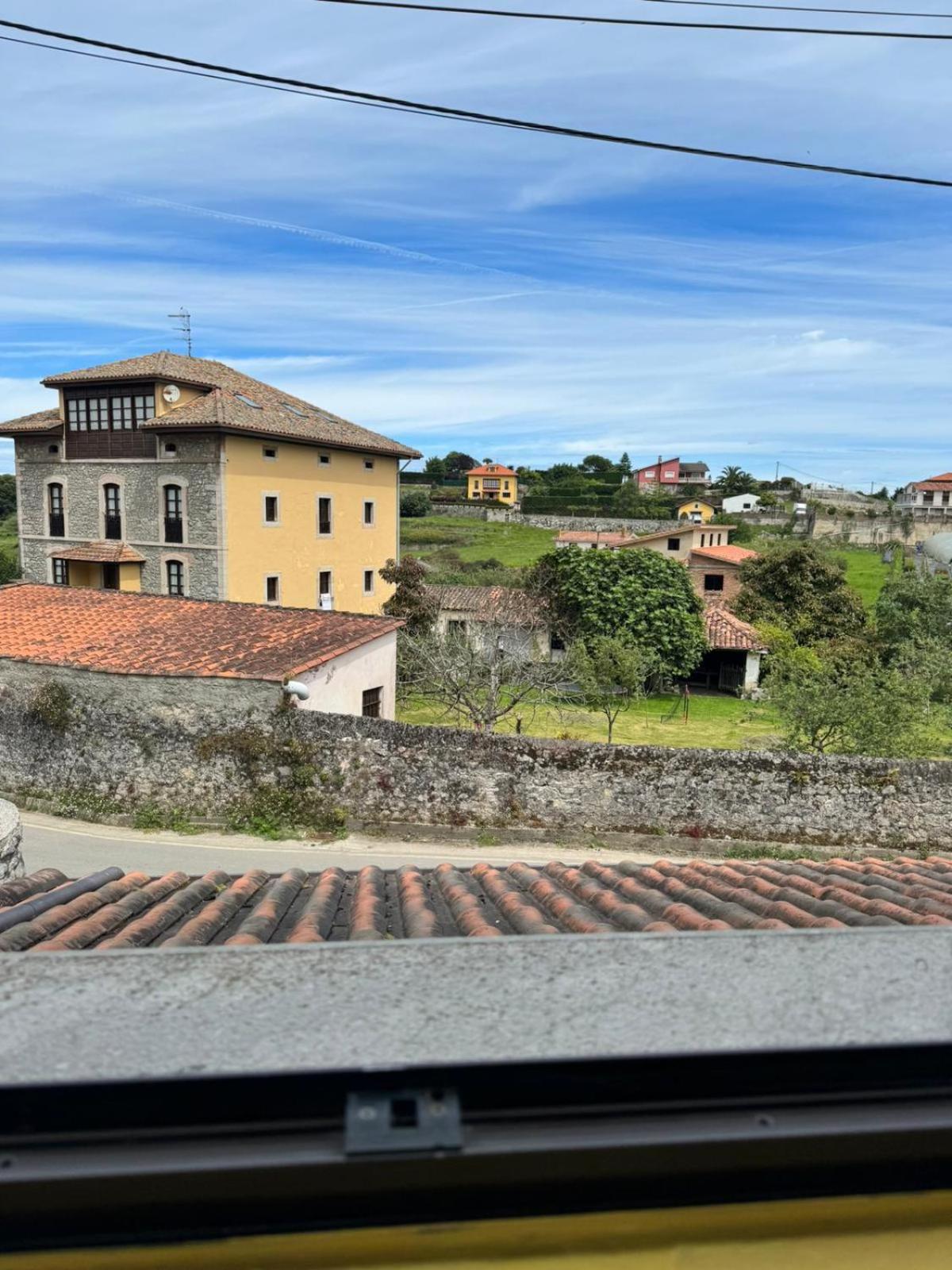 El Castanu De Cue Hotel Buitenkant foto