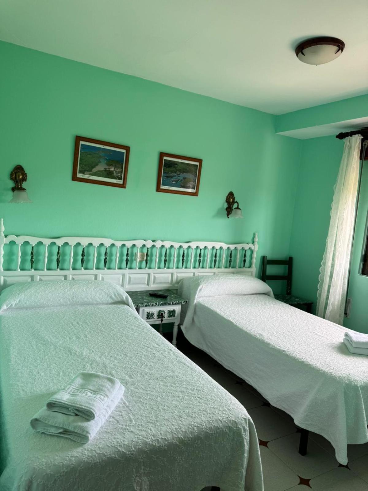 El Castanu De Cue Hotel Buitenkant foto